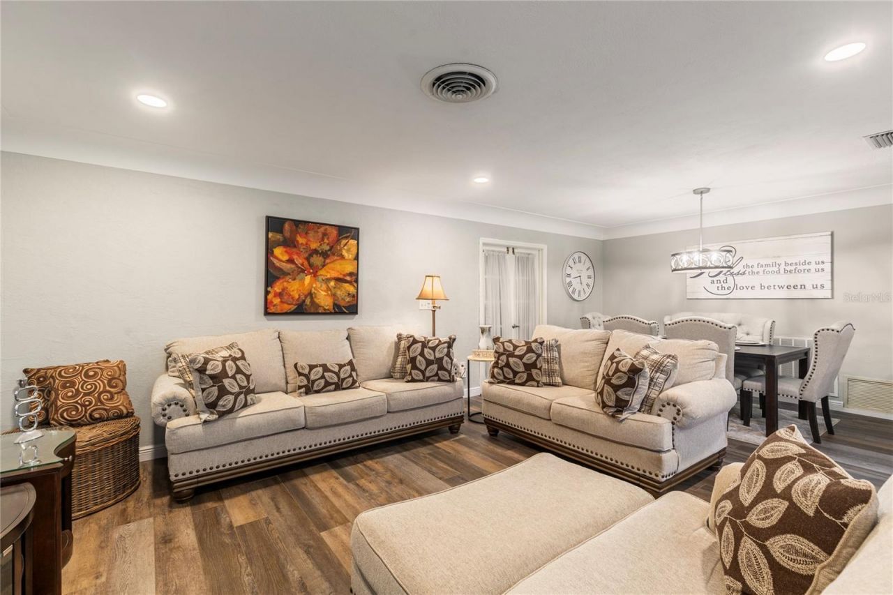 1832 69th Avenue S, Saint Petersburg, FL 33712 Photo