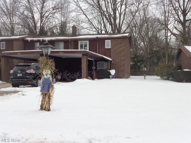 9552 Fernwood Drive, Olmsted Falls, OH 44138 Main Photo