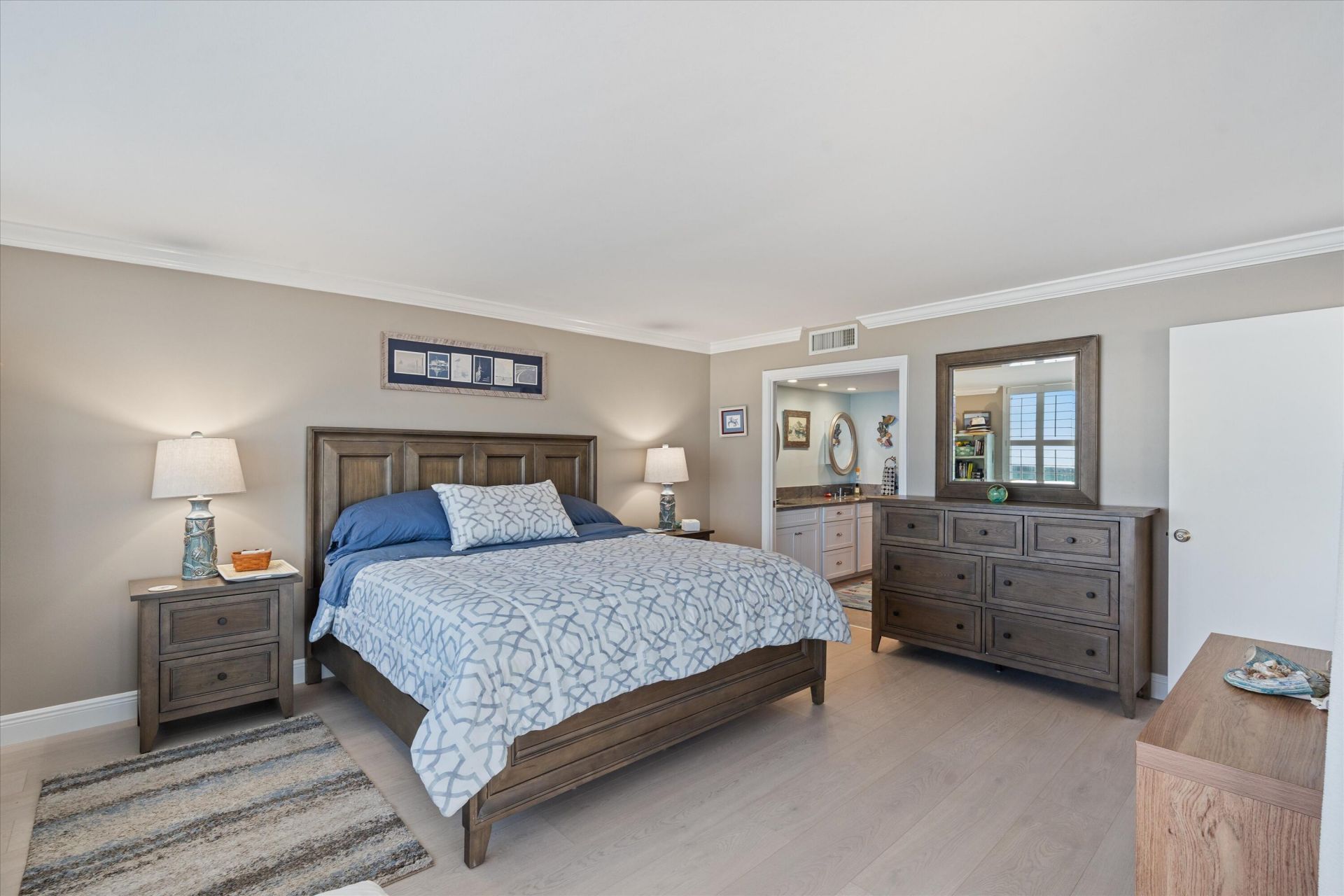 900 Ocean Drive, Unit 107, Juno Beach, FL 33408 Photo