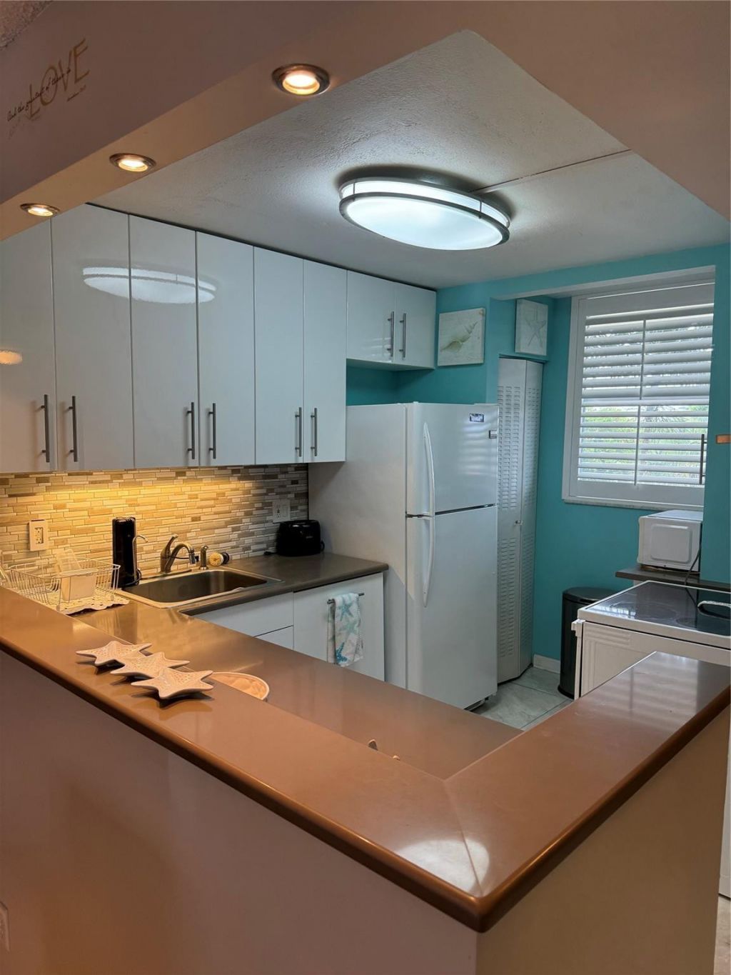 5300 NE 24th Terrace, Unit 303C, Fort Lauderdale, FL 33308 Photo