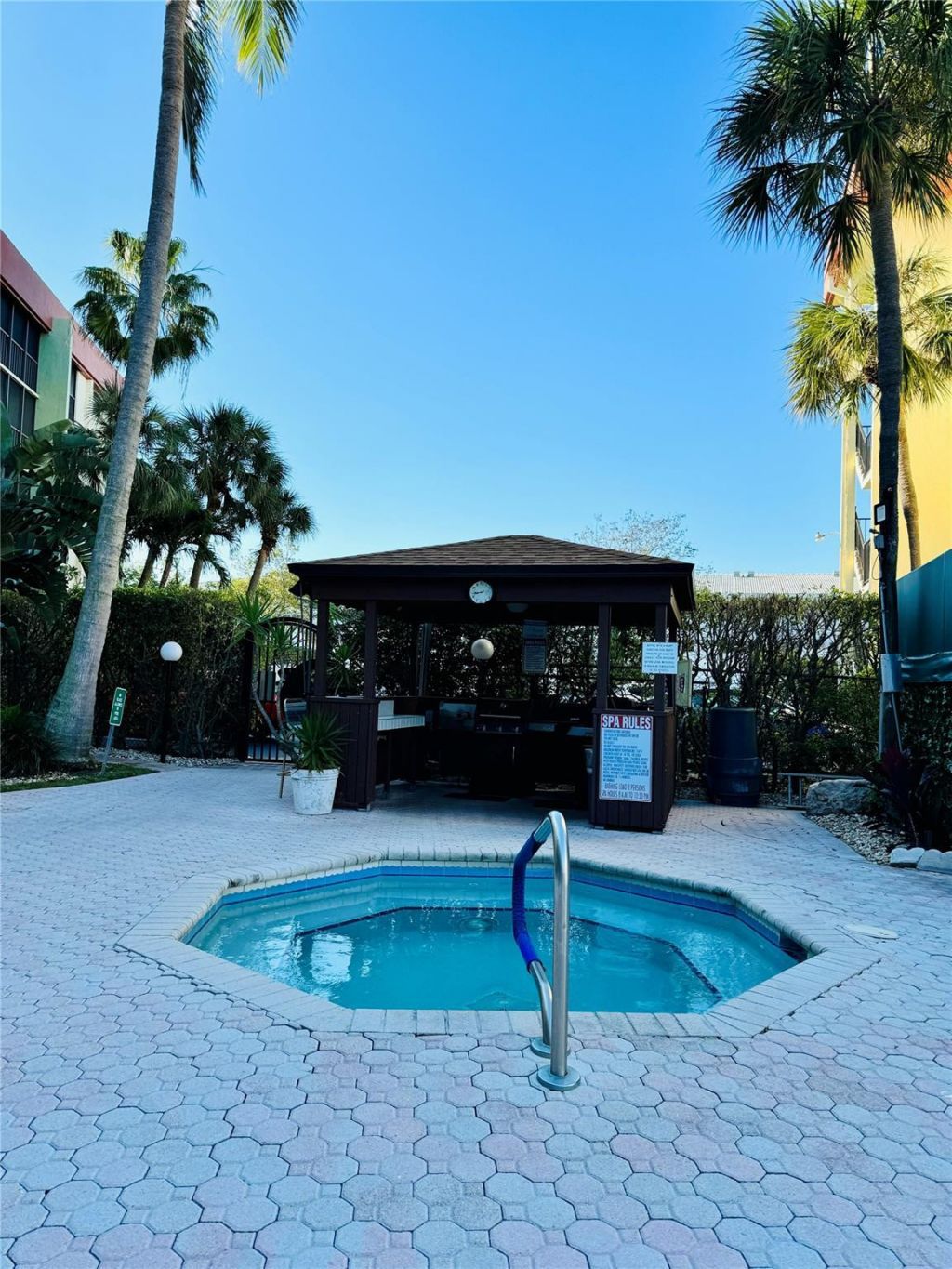 5300 NE 24th Terrace, Unit 303C, Fort Lauderdale, FL 33308 Photo