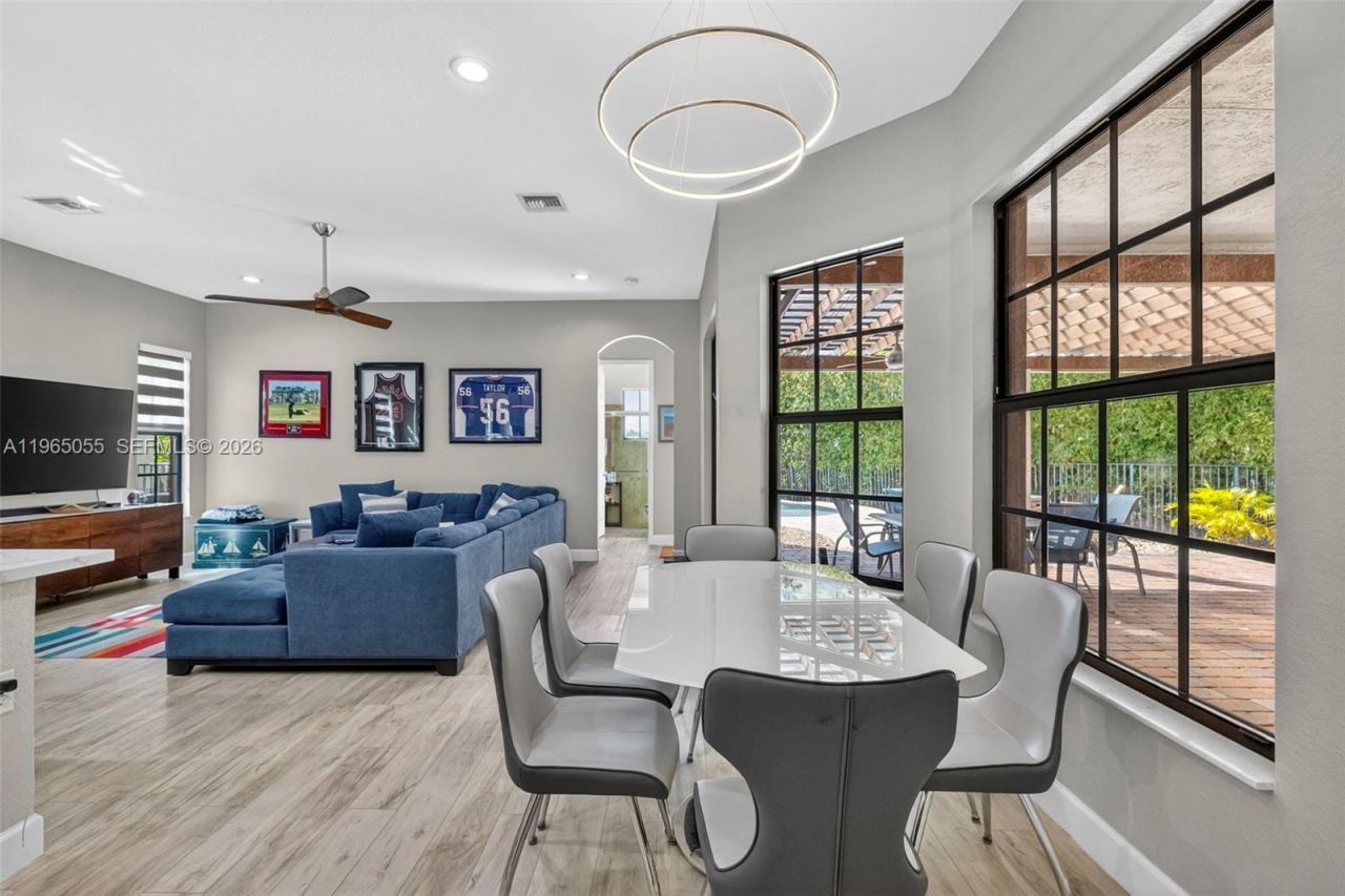 8782 NW 41st St, Cooper City, FL 33024 Photo