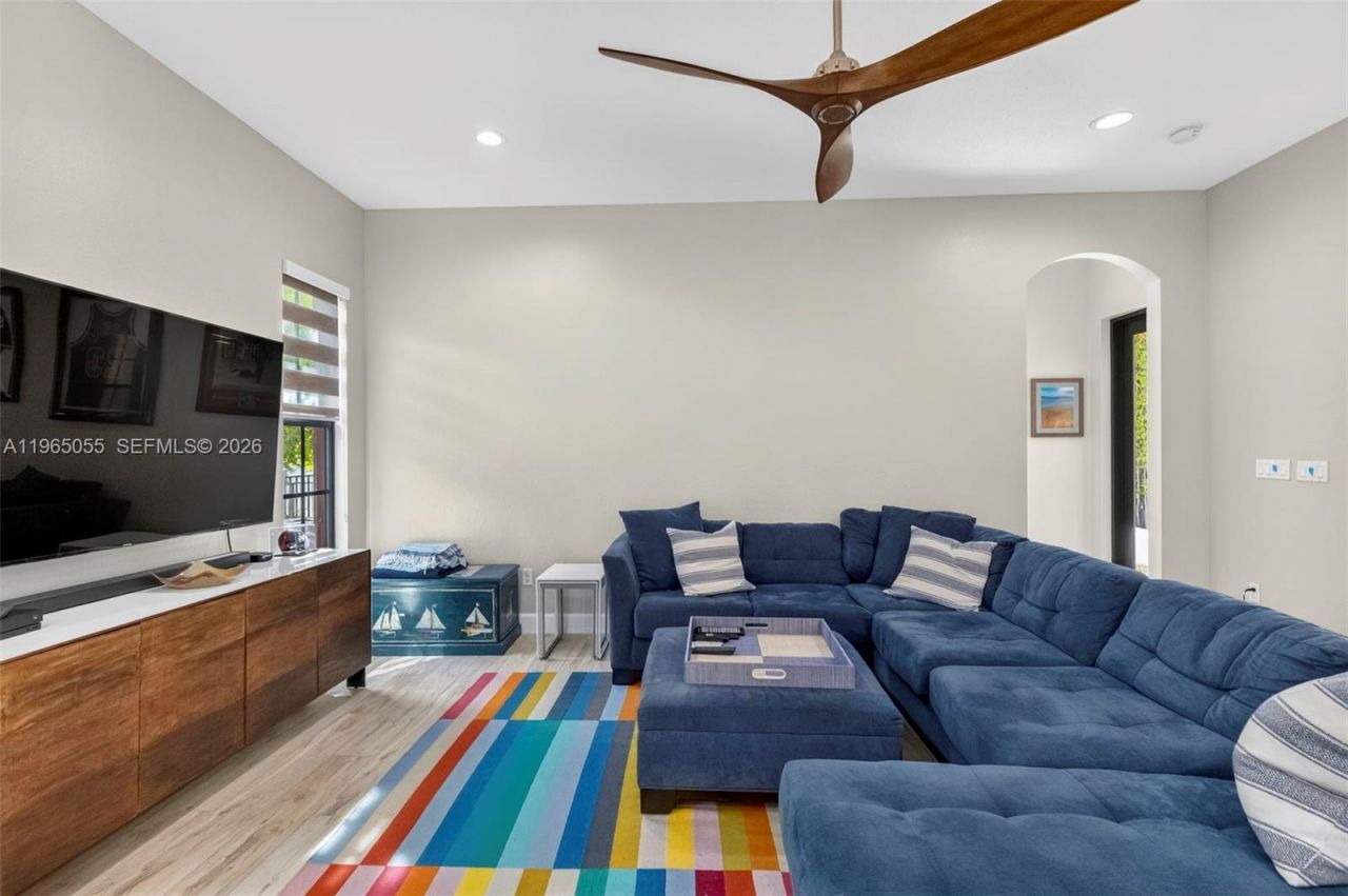 8782 NW 41st St, Cooper City, FL 33024 Photo