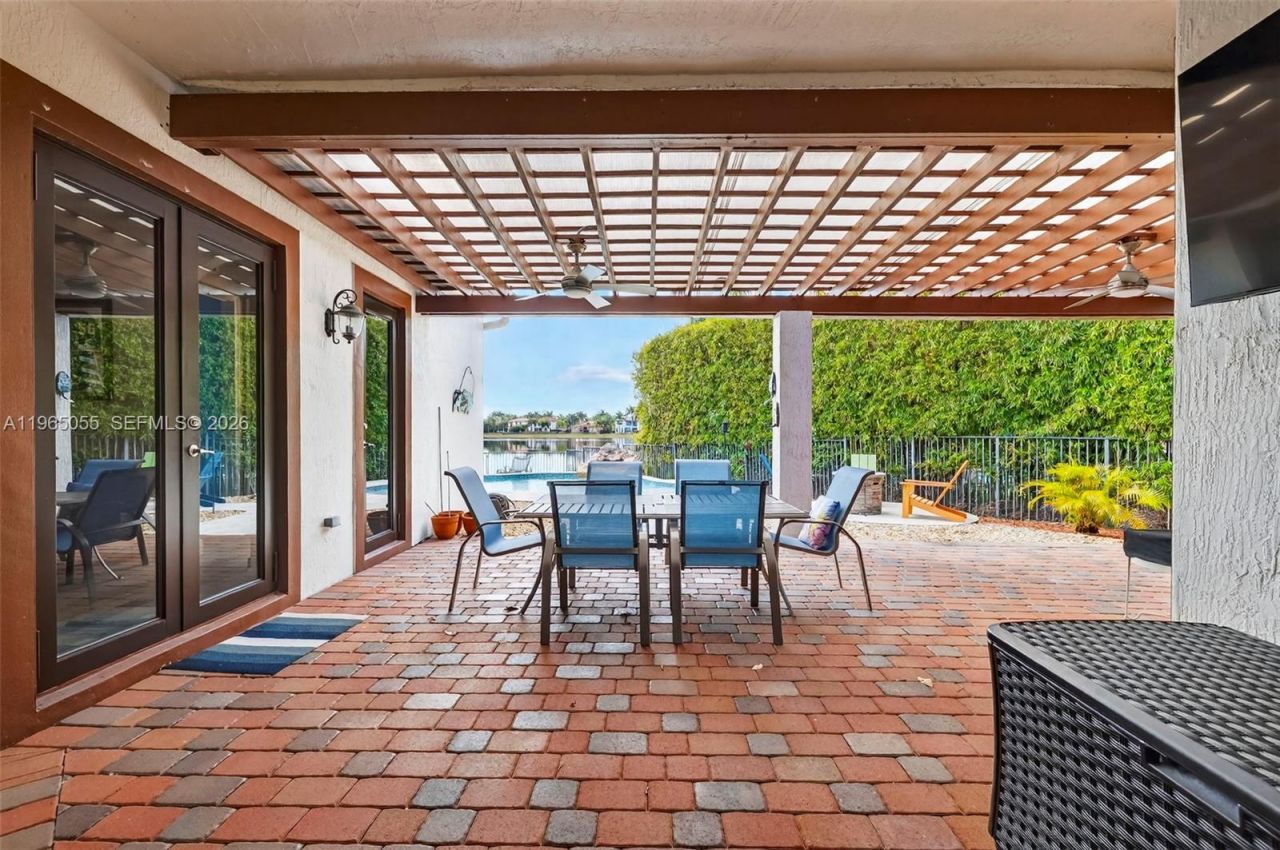 8782 NW 41st St, Cooper City, FL 33024 Photo