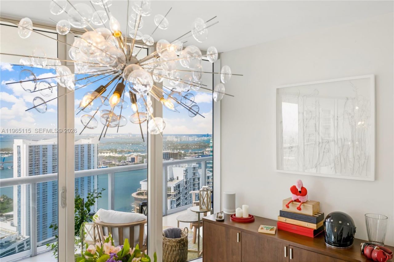 495 Brickell Ave , Unit 4704, Miami, FL 33131 Photo