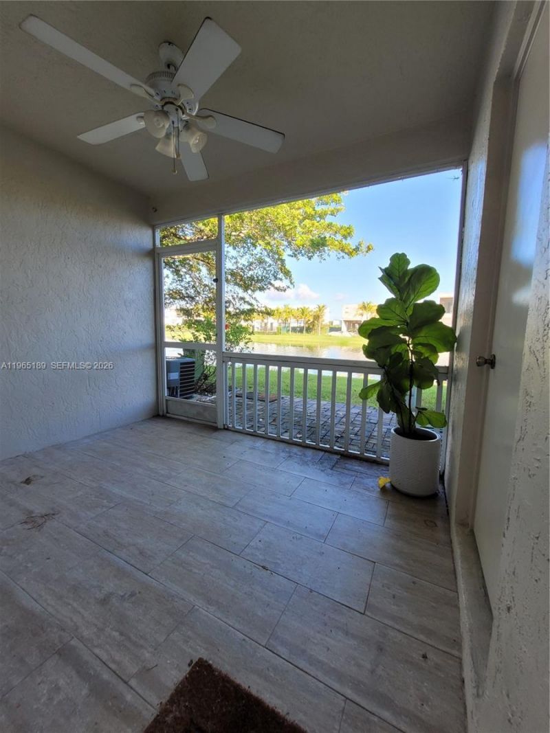 205 Mallory Ct, Unit 205, Weston, FL 33326 Photo