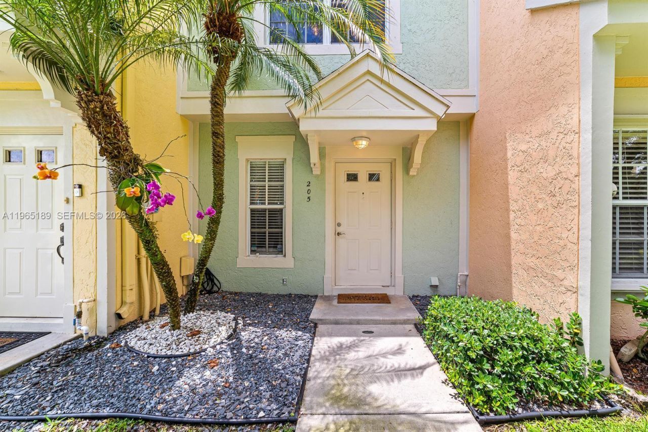 205 Mallory Ct, Unit 205, Weston, FL 33326 Photo