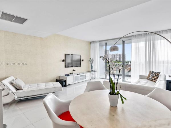 2950 NE 188th St , Unit 404, Aventura, FL 33180