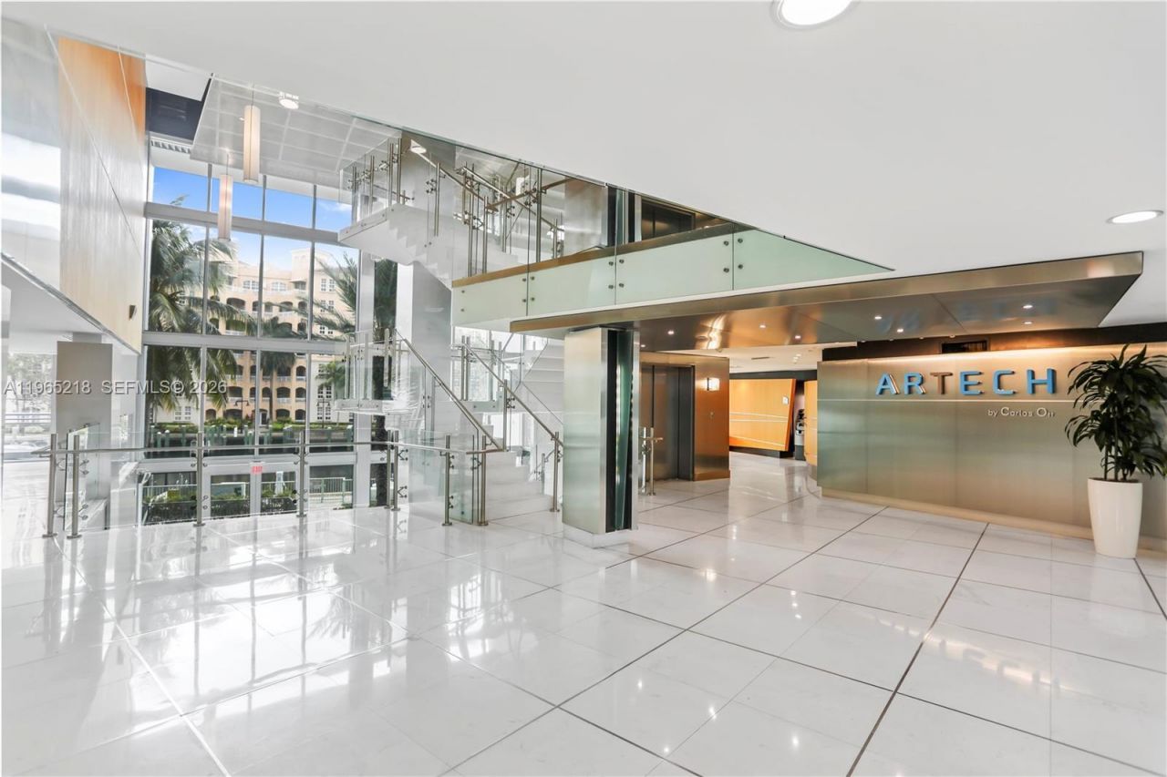 2950 NE 188th St , Unit 404, Aventura, FL 33180 Photo