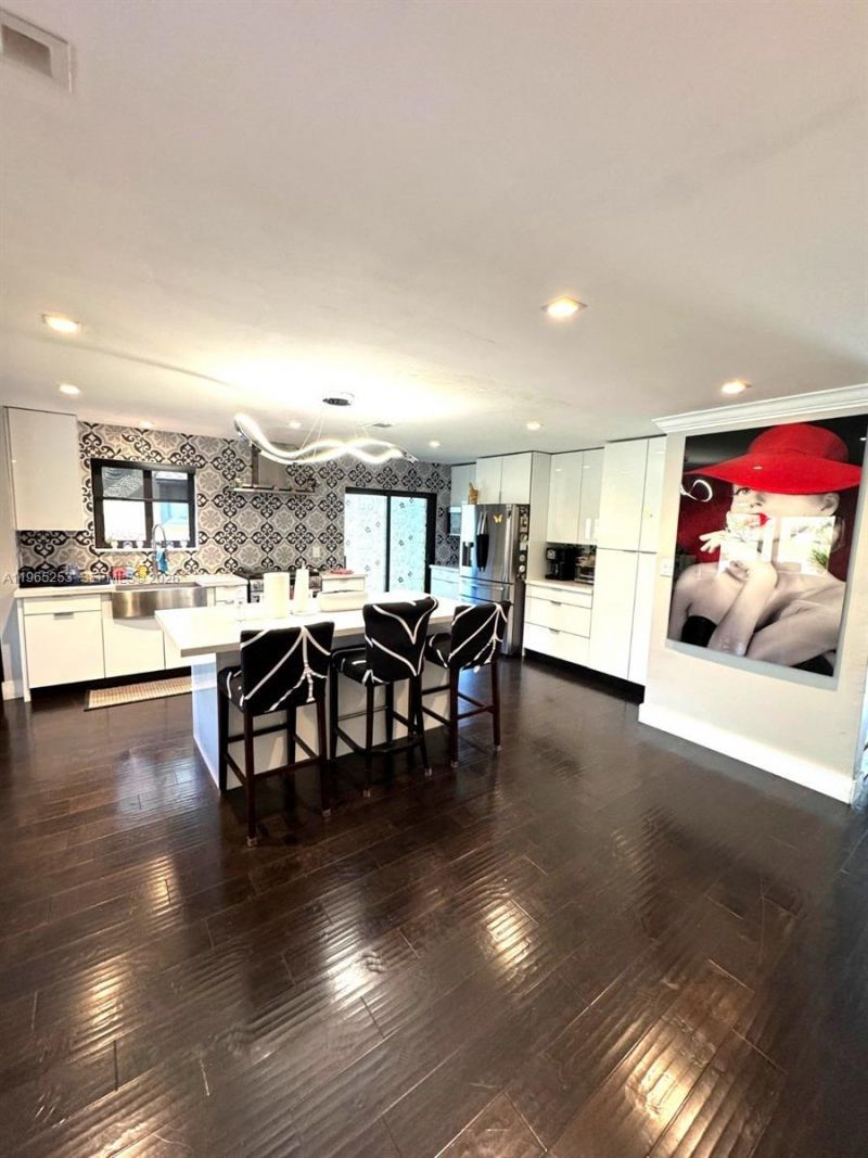 9189 NW 45th St, Sunrise, FL 33351 Photo