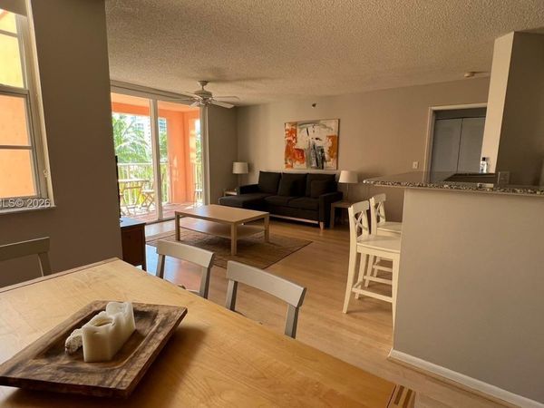 19801 E Country Club Dr, Unit 4504, Aventura, FL 33180