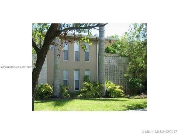 6330 SW 79th St, Unit 23, South Miami, FL 33143