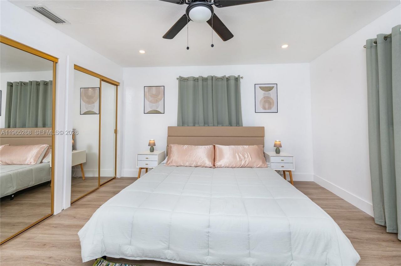 3321 NW 19th Ter , Unit B, Miami, FL 33125 Photo