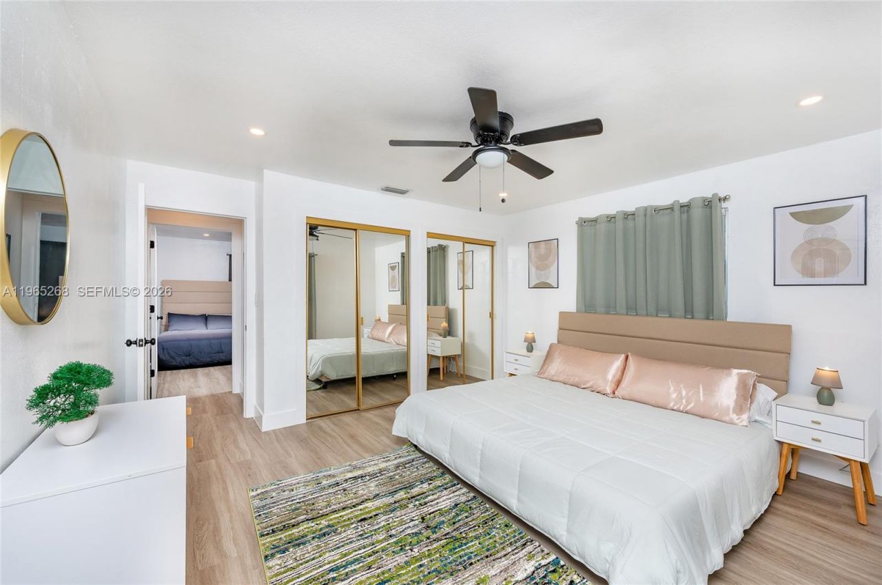 3321 NW 19th Ter , Unit B, Miami, FL 33125 Photo