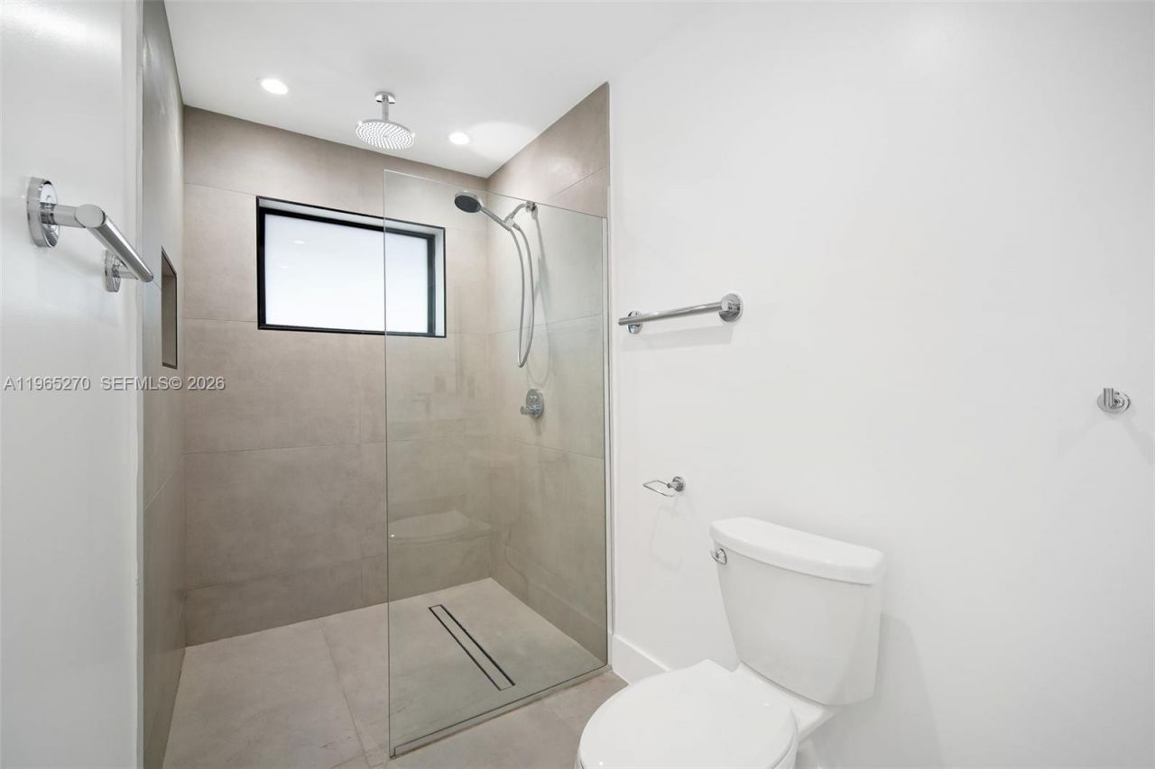 3668 SW 26th St, Miami, FL 33133 Photo