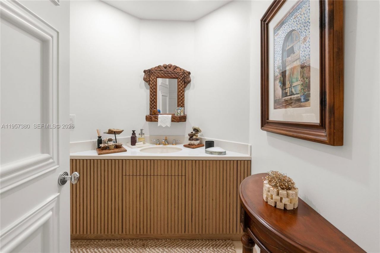 13633 Deering Bay Dr, Unit 256, Coral Gables, FL 33158 Photo