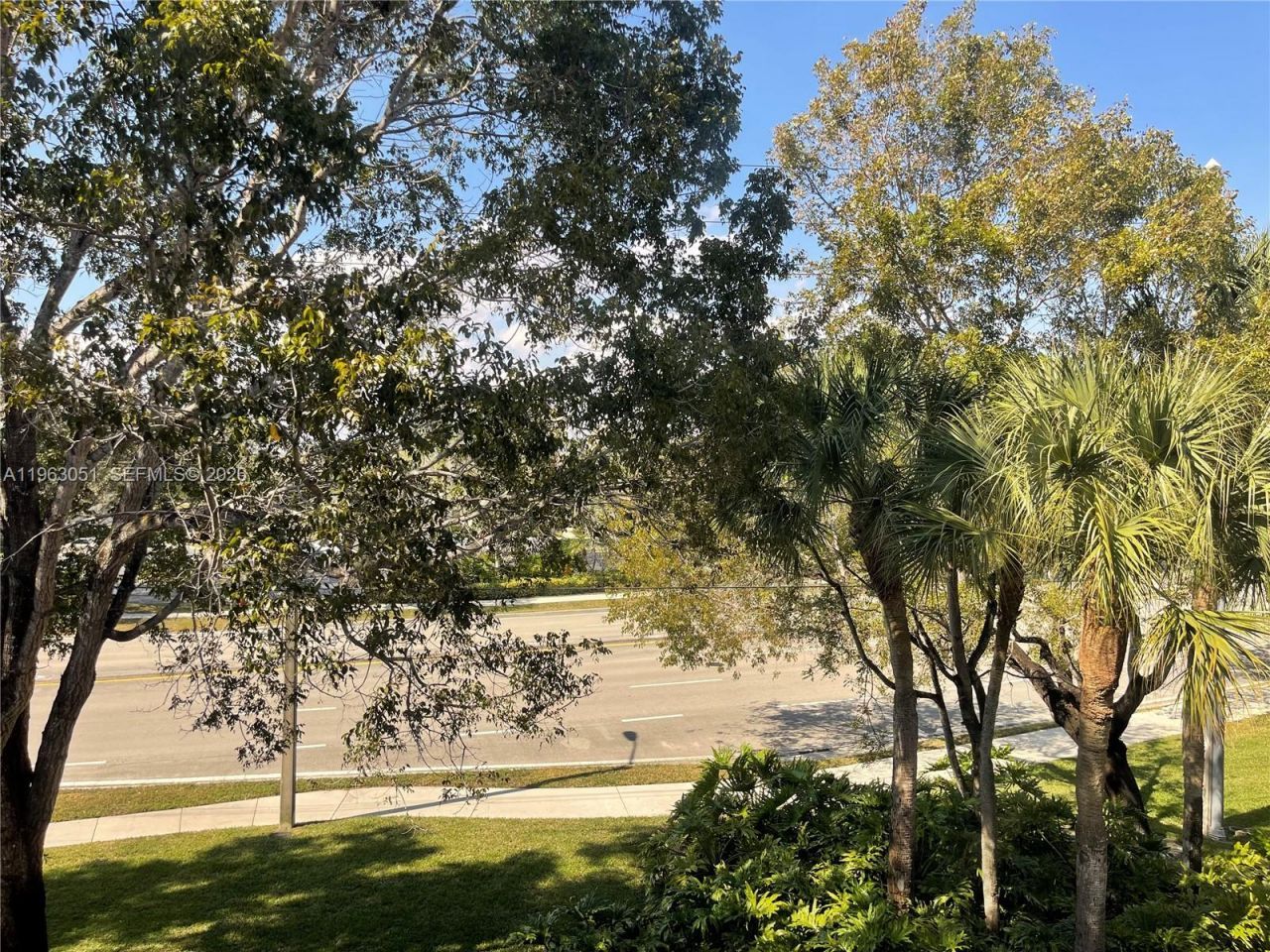 16475 Golf Club Rd, Unit 309, Weston, FL 33326 Photo