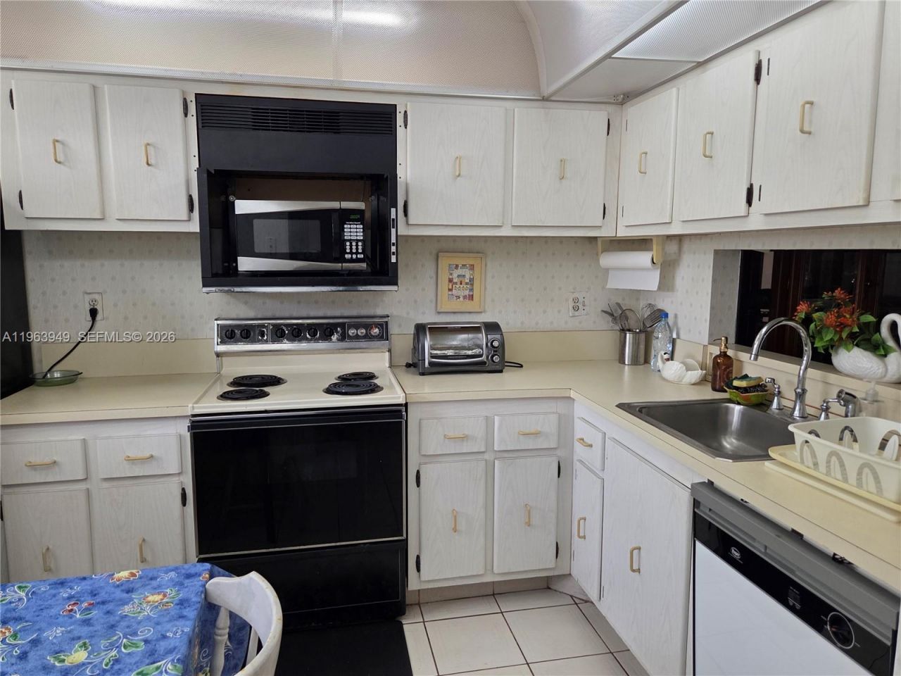 8834 W Mcnab Rd, Unit 201, Tamarac, FL 33321 Photo
