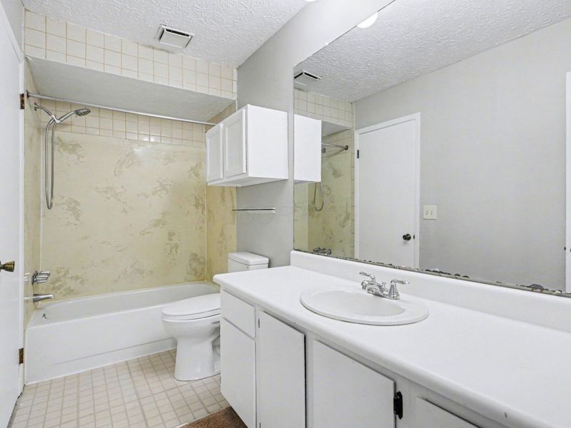 5685 Great Woods Boulevard, Columbus, OH 43231 Photo 14