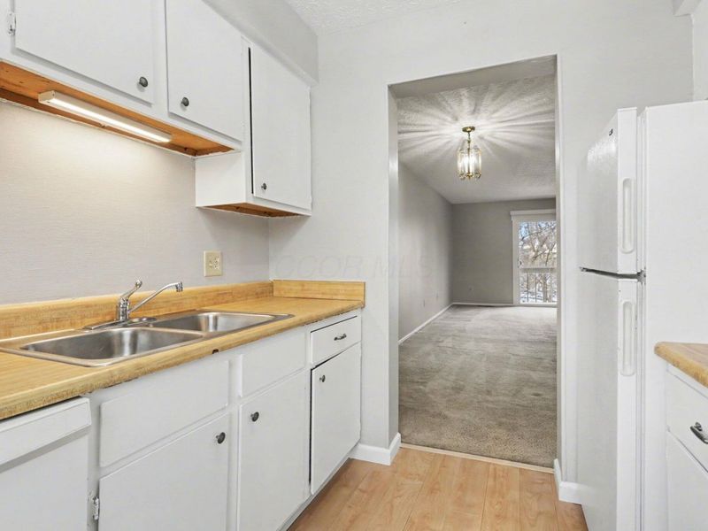 5685 Great Woods Boulevard, Columbus, OH 43231 Photo 9