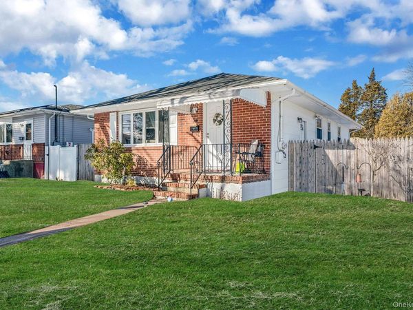 221 Amsterdam Avenue, West Babylon, NY 11704