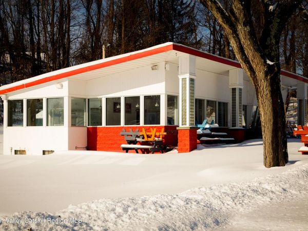 90 Old Route 9w , Port Ewen, NY 12466