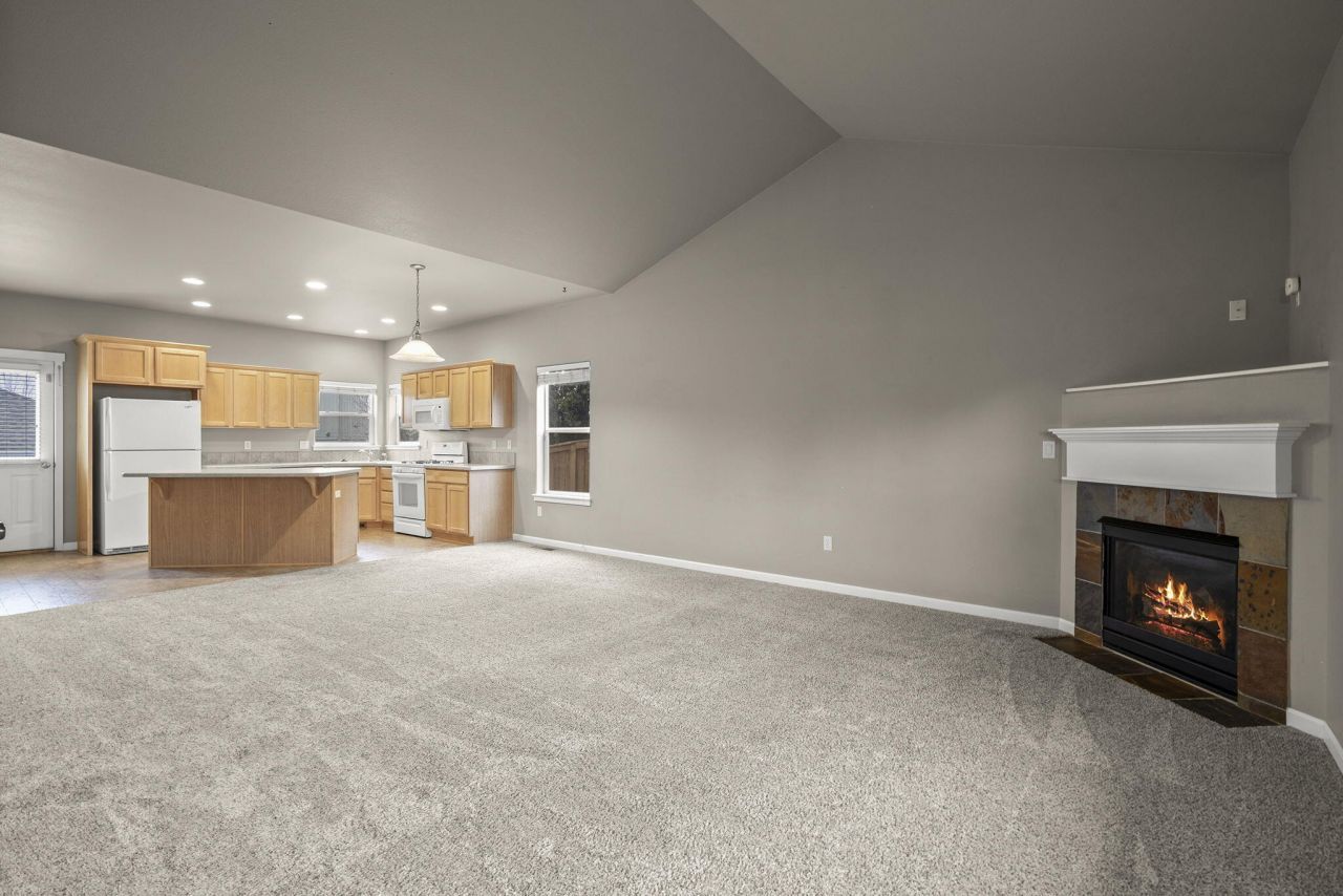 20702 Beaumont Drive, Bend, OR 97701 Main Photo