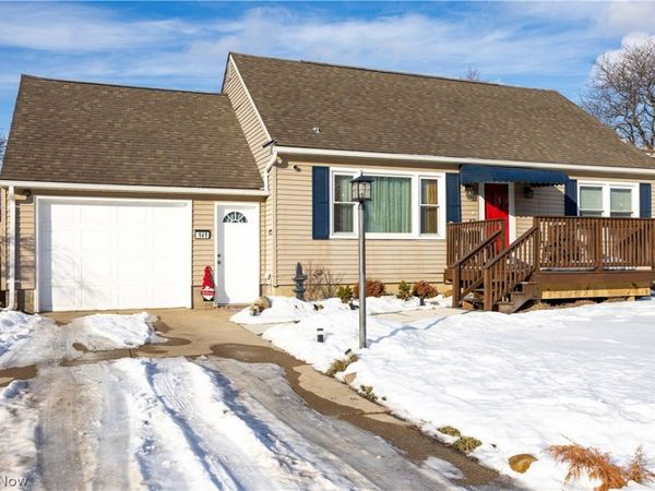 141 Elma Drive, Elyria, OH 44035