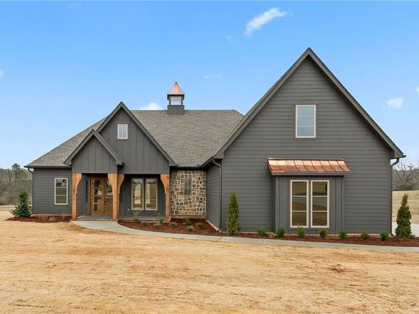 11208 Highland Lakes Circle, Northport, AL 35475