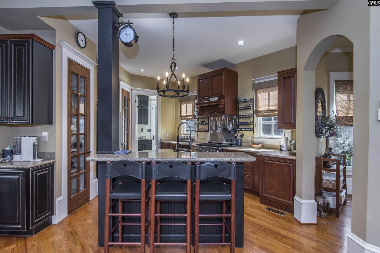 2 Beacon Point Court  Photo 18