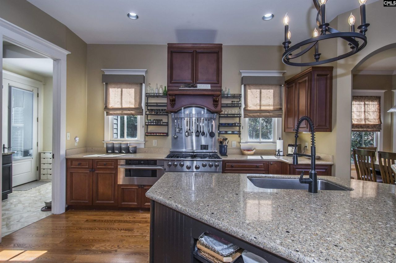 2 Beacon Point Court  Photo 21