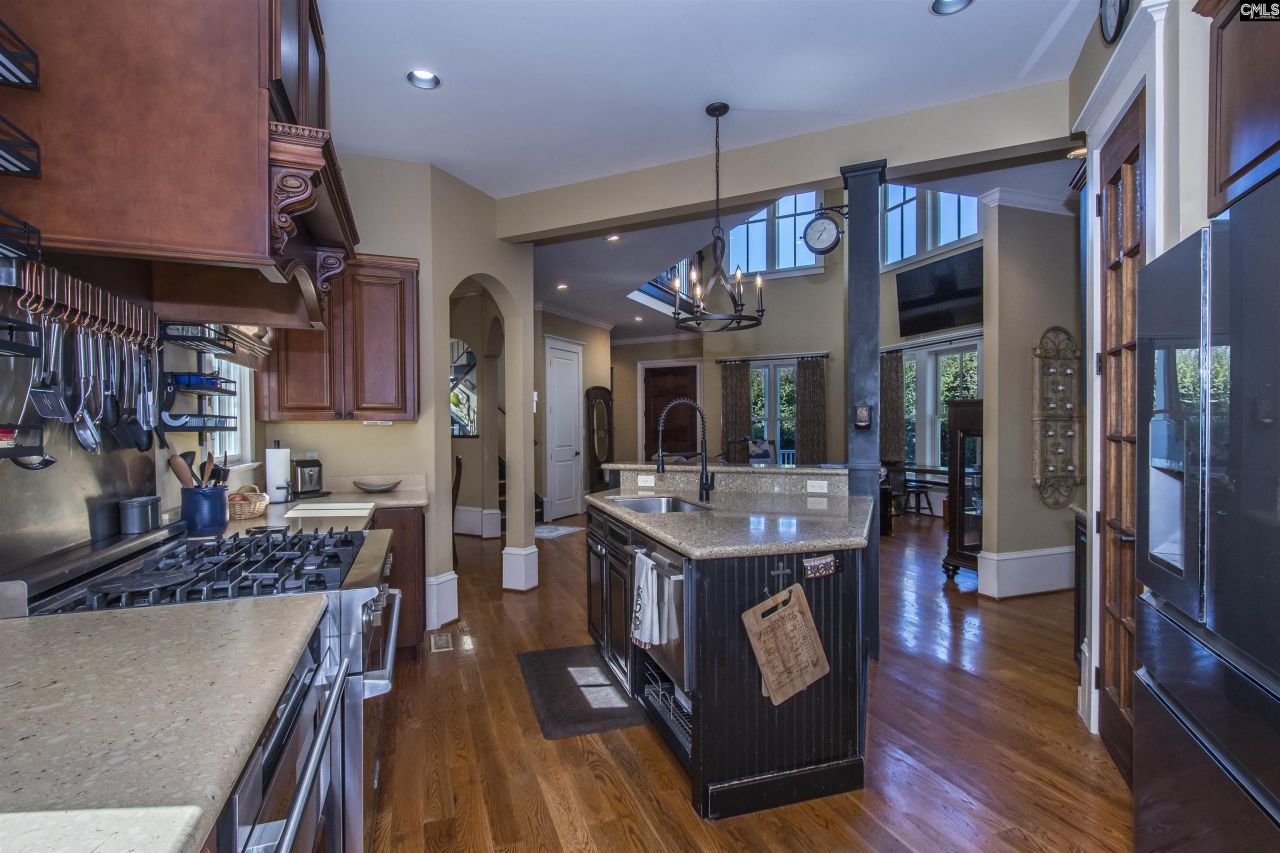 2 Beacon Point Court  Photo 22