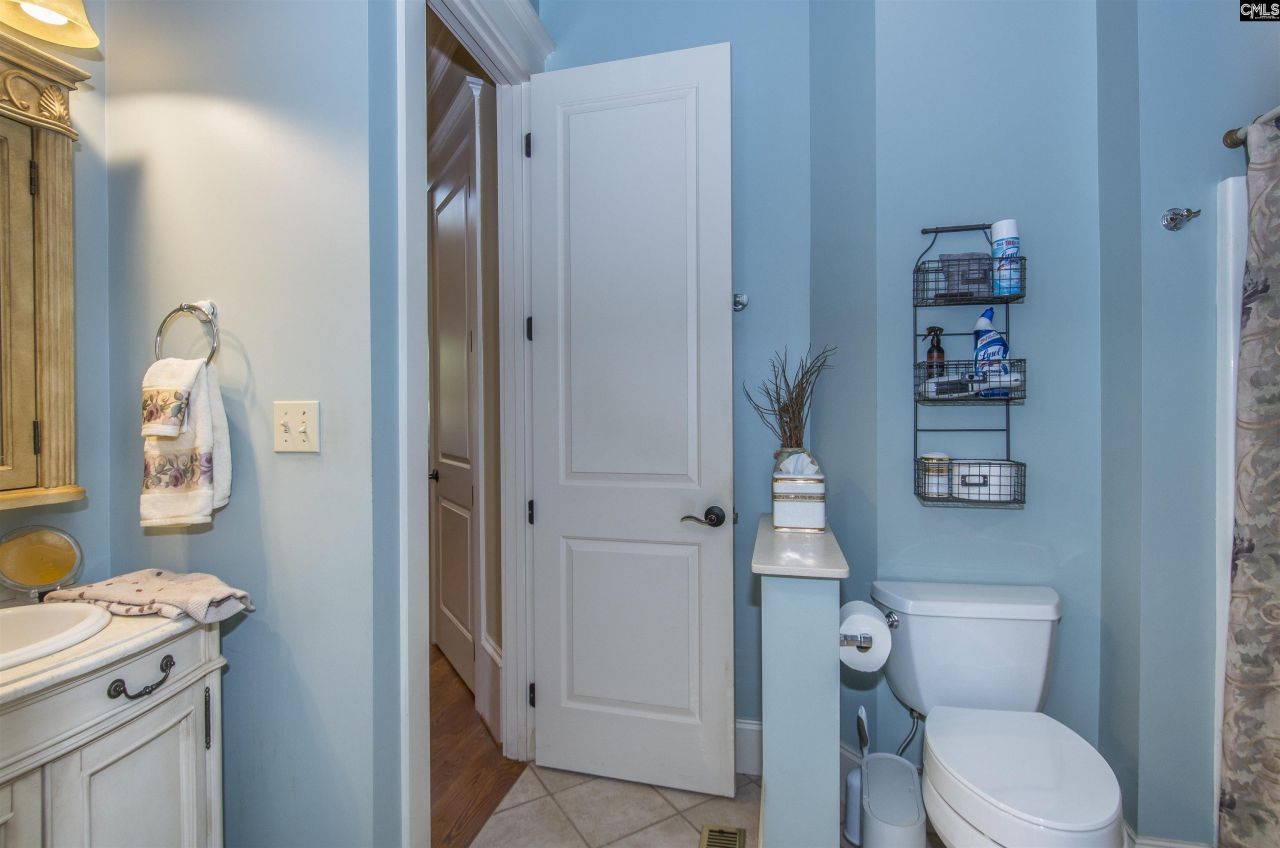 2 Beacon Point Court  Photo 33