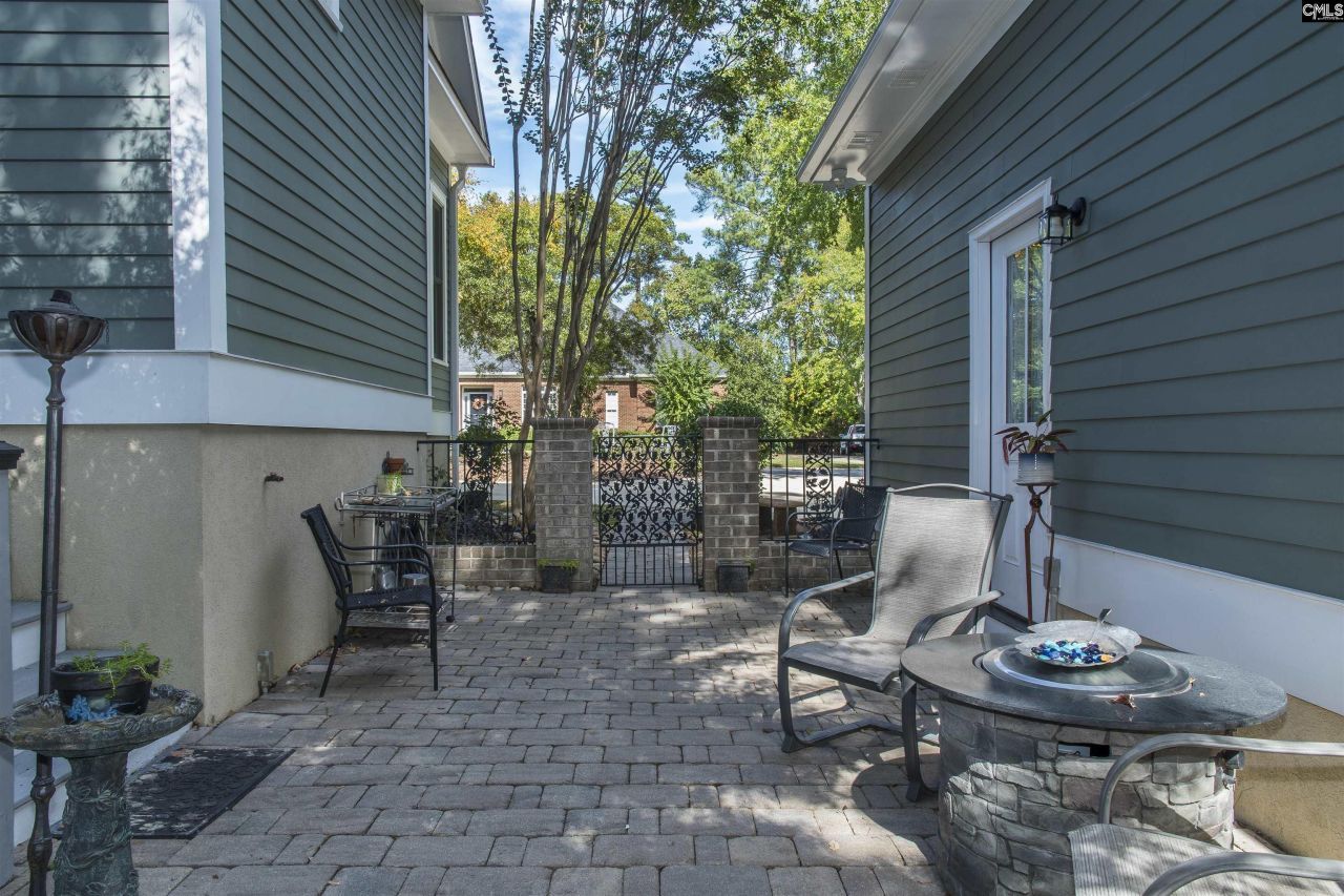 2 Beacon Point Court  Photo 42