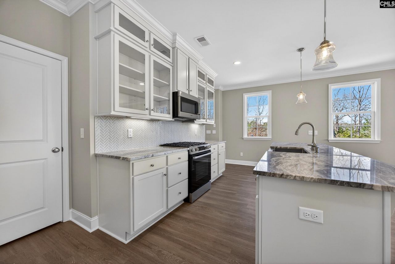 1004 Manarola Road  Photo 10