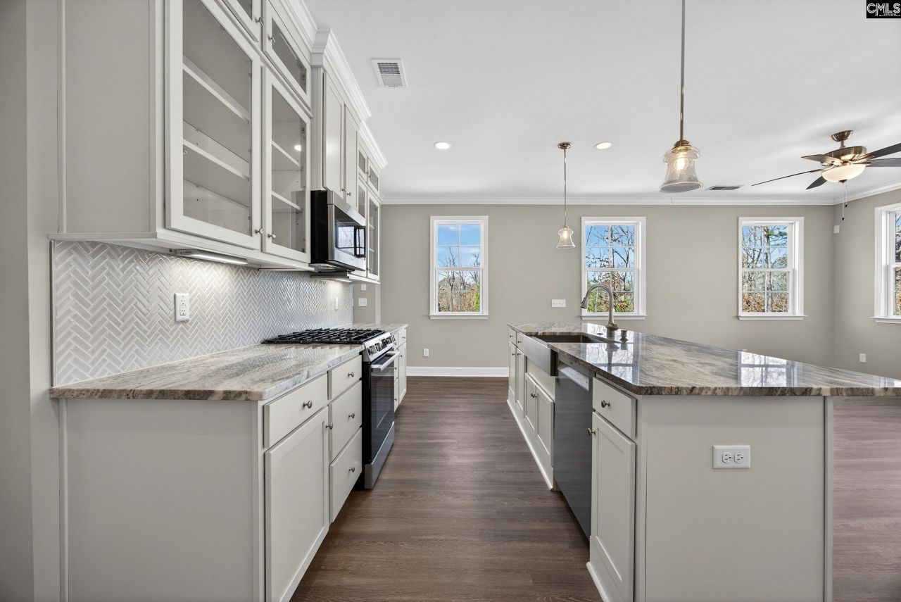 1004 Manarola Road  Photo 9