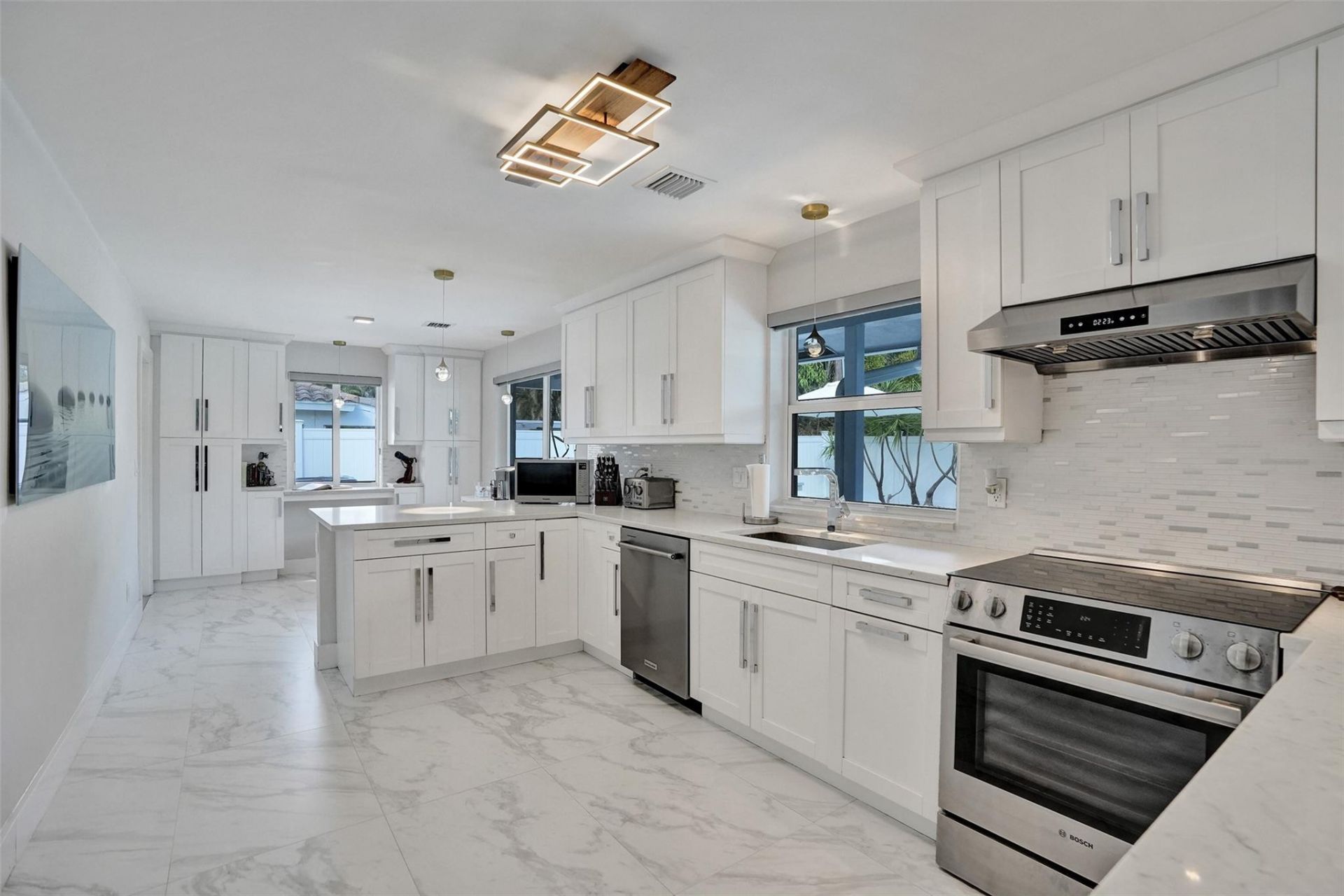 4104 NE 21st Avenue, Fort Lauderdale, FL 33308 Photo