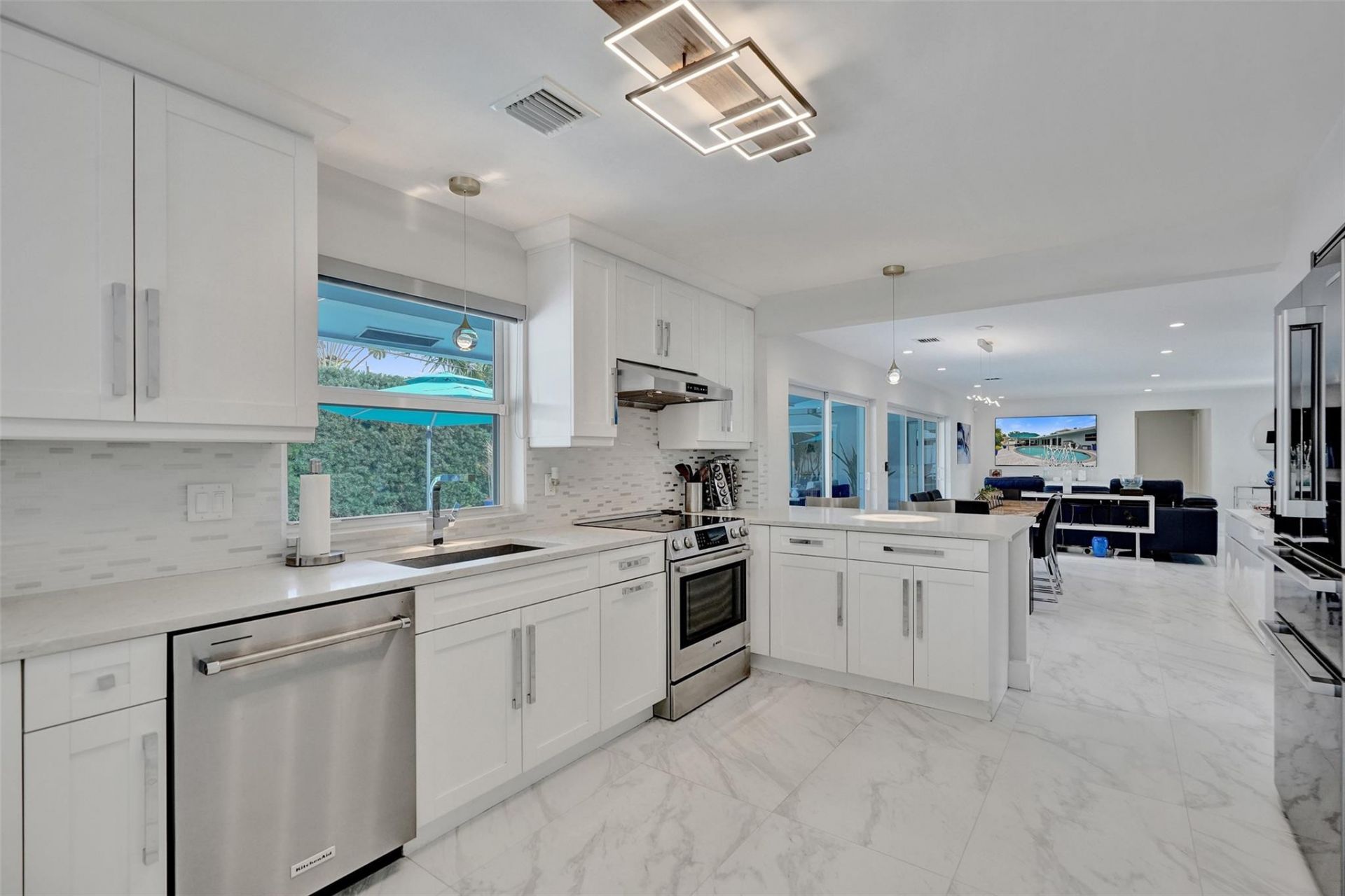 4104 NE 21st Avenue, Fort Lauderdale, FL 33308 Photo