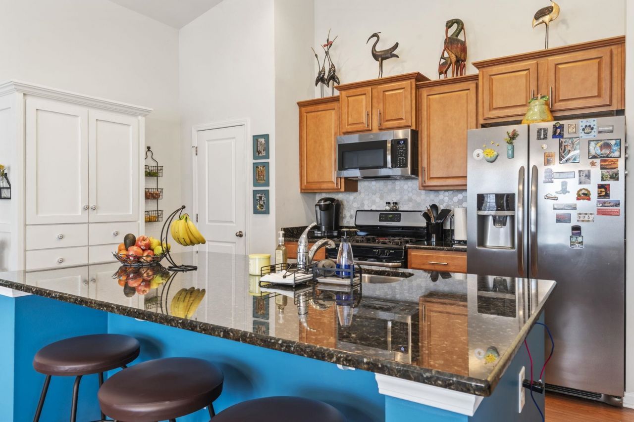 4412 Livorn Loop Photo 9