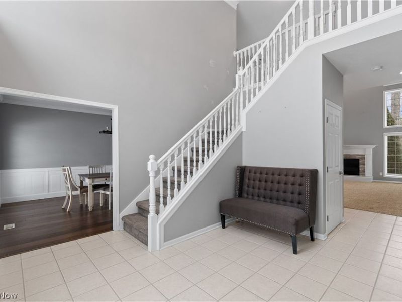 477 Misty Lane, Akron, OH 44321 Photo 3