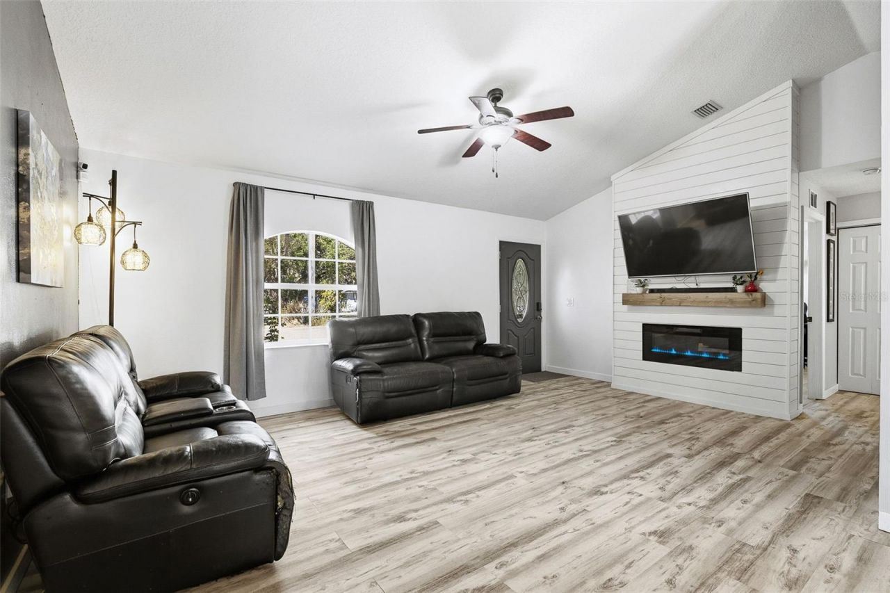 2116 30th Avenue E, Bradenton, FL 34208 Photo