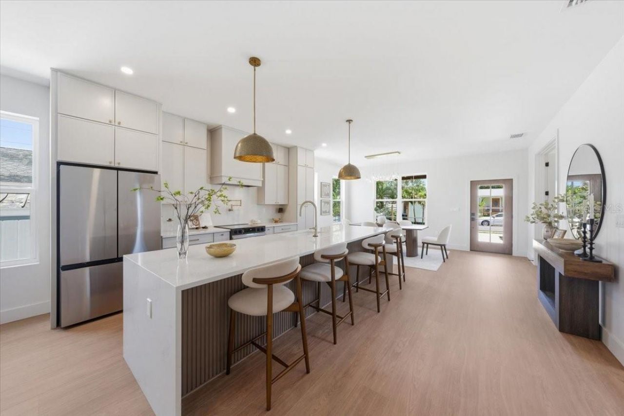 5130 Dartmouth Avenue N, Saint Petersburg, FL 33710 Photo