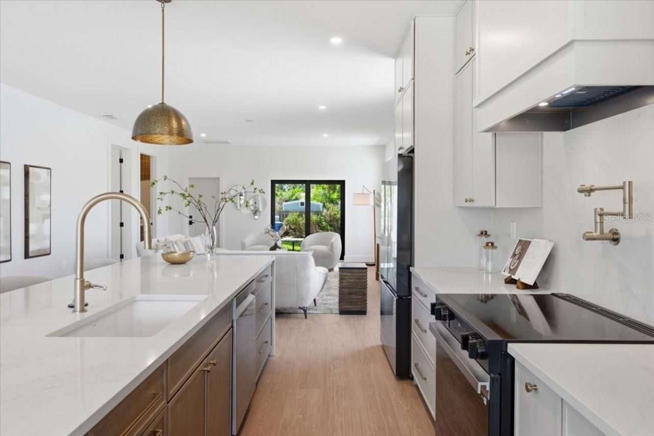 5130 Dartmouth Avenue N, Saint Petersburg, FL 33710 Photo
