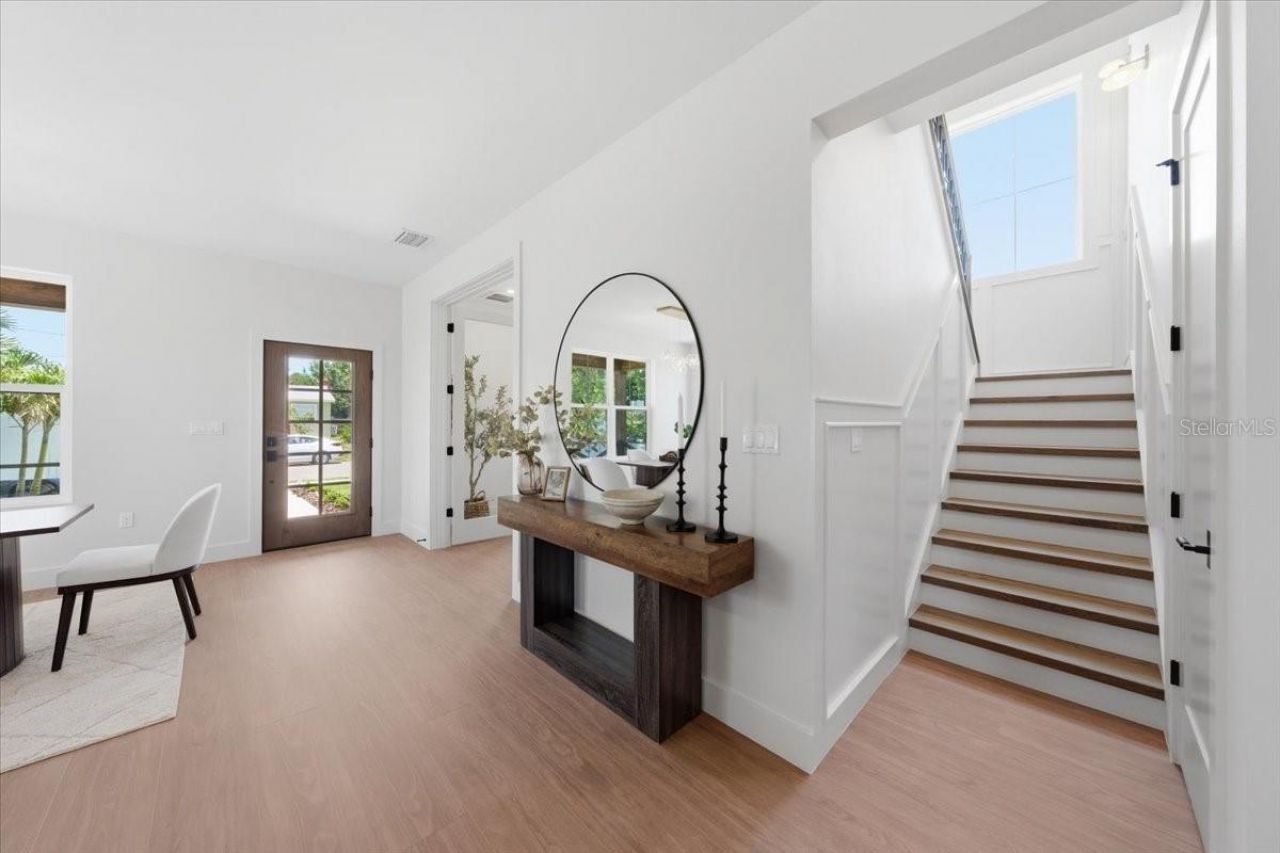 5130 Dartmouth Avenue N, Saint Petersburg, FL 33710 Photo
