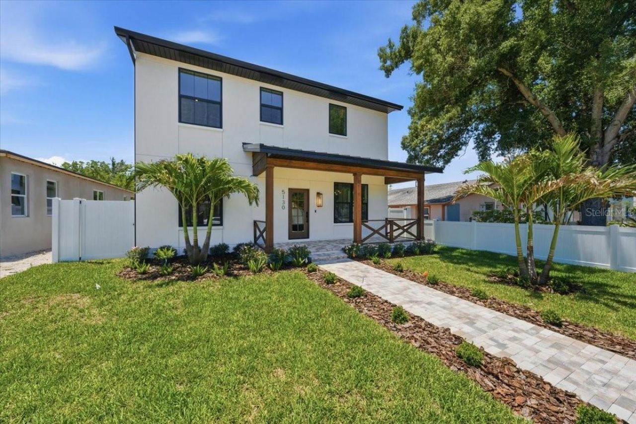 5130 Dartmouth Avenue N, Saint Petersburg, FL 33710 Photo