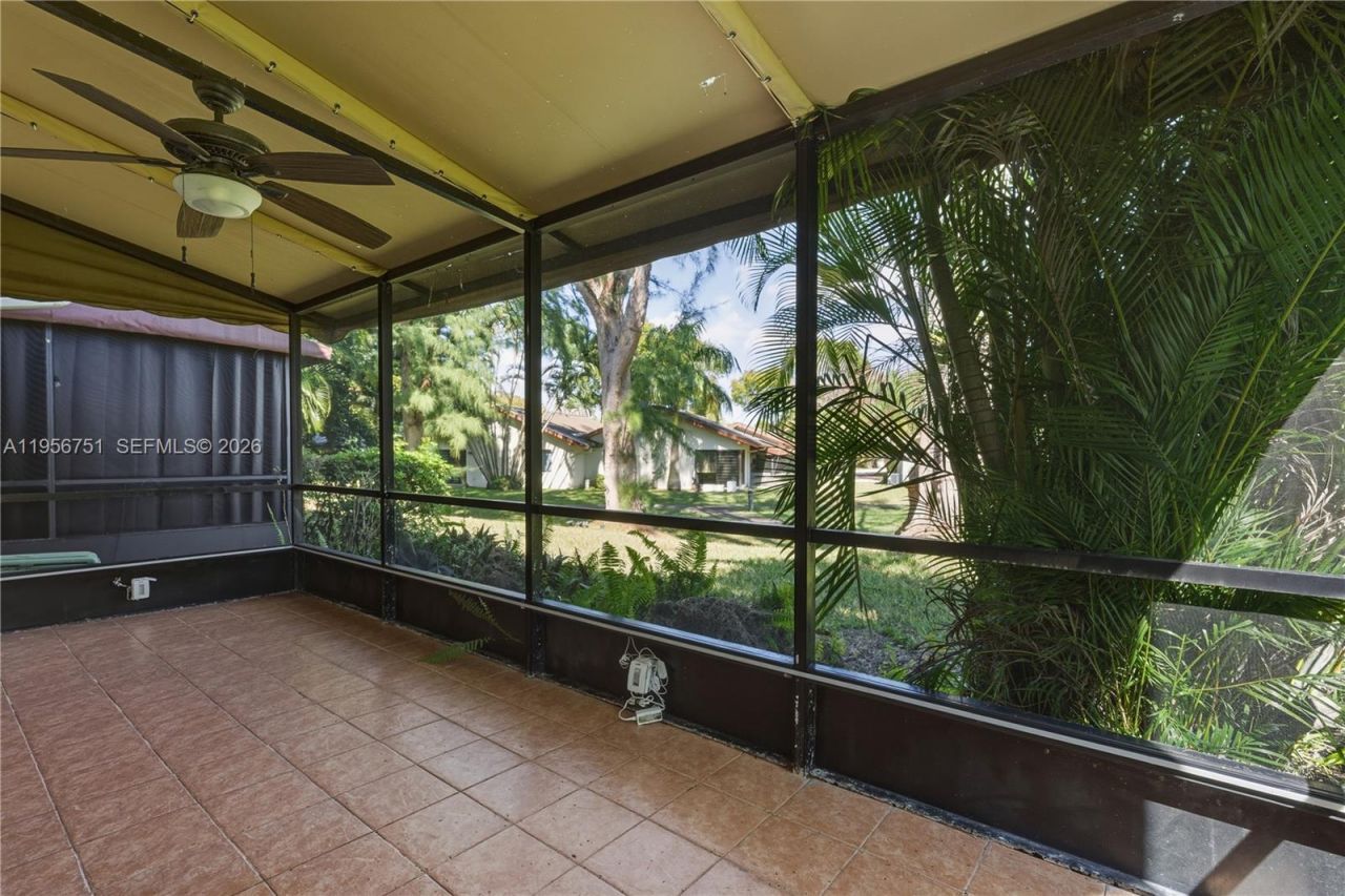 3404 Cherry Garden Cir, Unit 154, Lauderhill, FL 33319 Photo