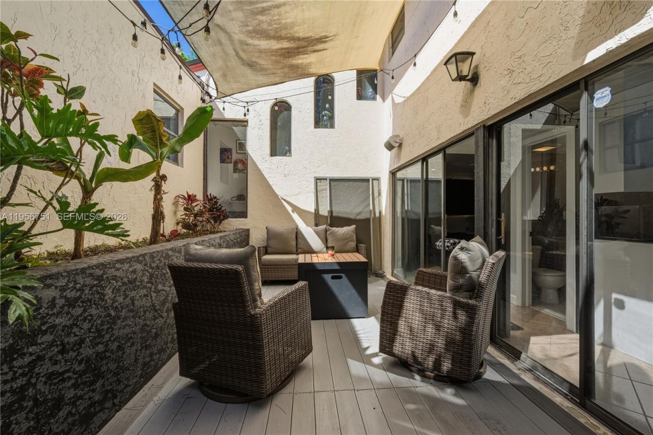 3404 Cherry Garden Cir, Unit 154, Lauderhill, FL 33319 Photo