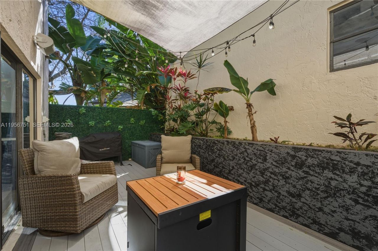 3404 Cherry Garden Cir, Unit 154, Lauderhill, FL 33319 Photo