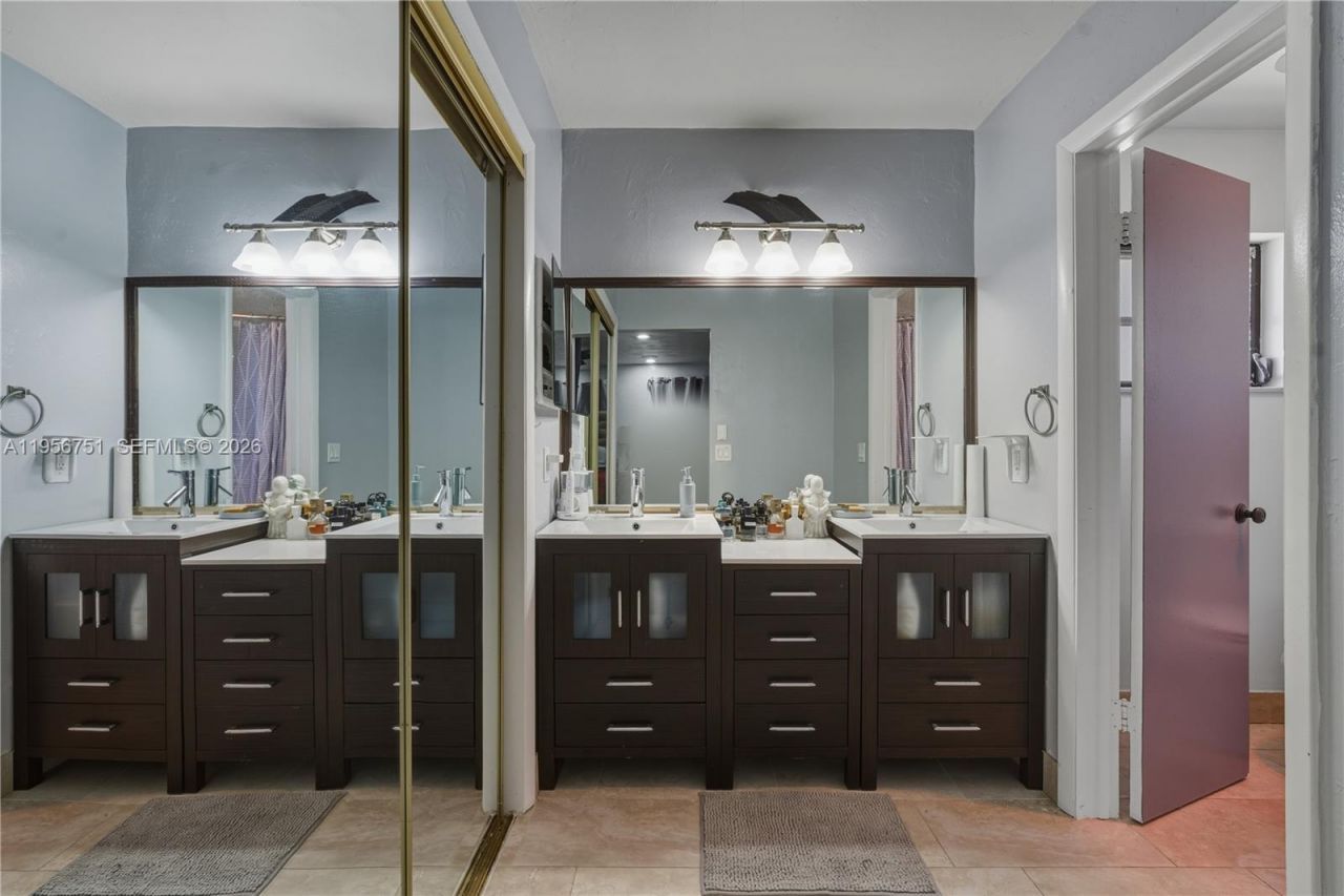 3404 Cherry Garden Cir, Unit 154, Lauderhill, FL 33319 Photo