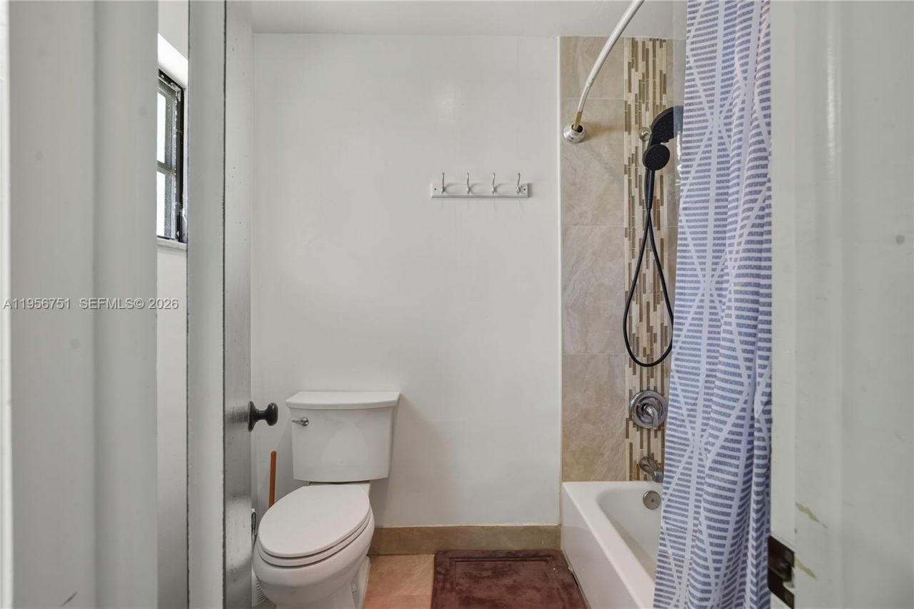 3404 Cherry Garden Cir, Unit 154, Lauderhill, FL 33319 Photo